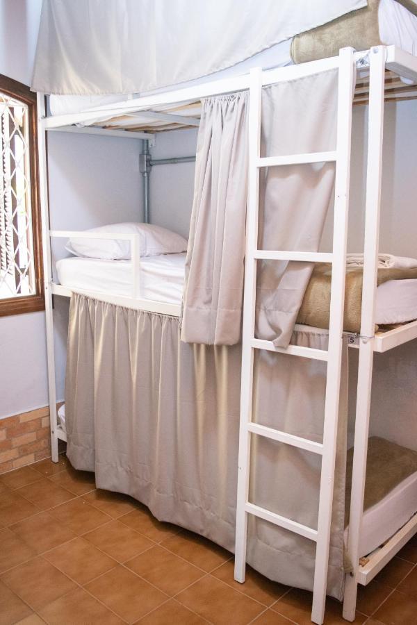 イリャベラ Manaca Hospedariaホステル エクステリア 写真